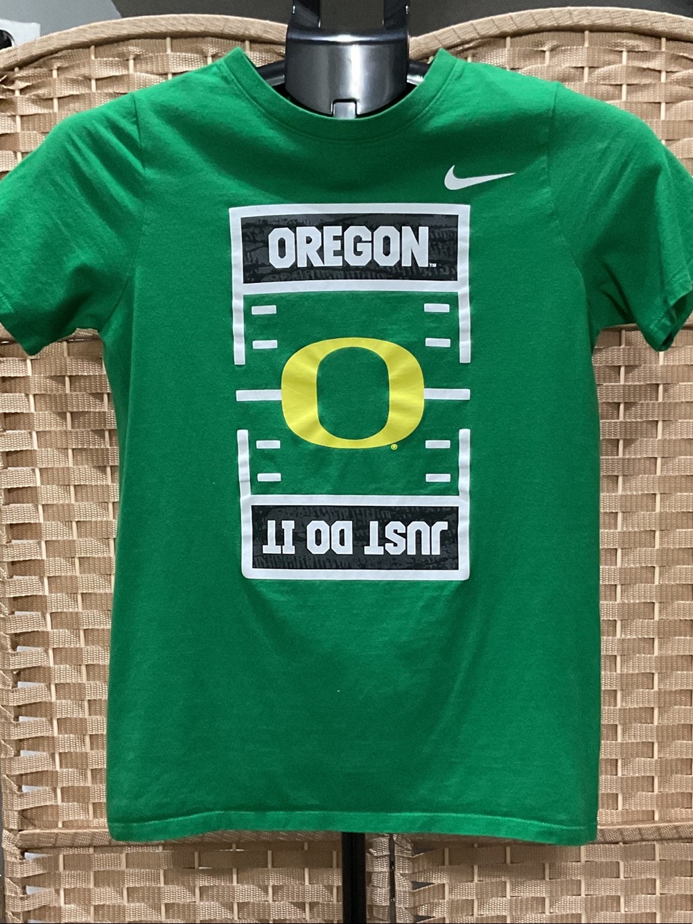 T-shirt showing Oregon football logo